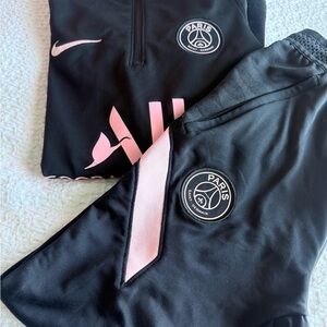 Nike Official License Paris St. Germaine FC Athletic Set